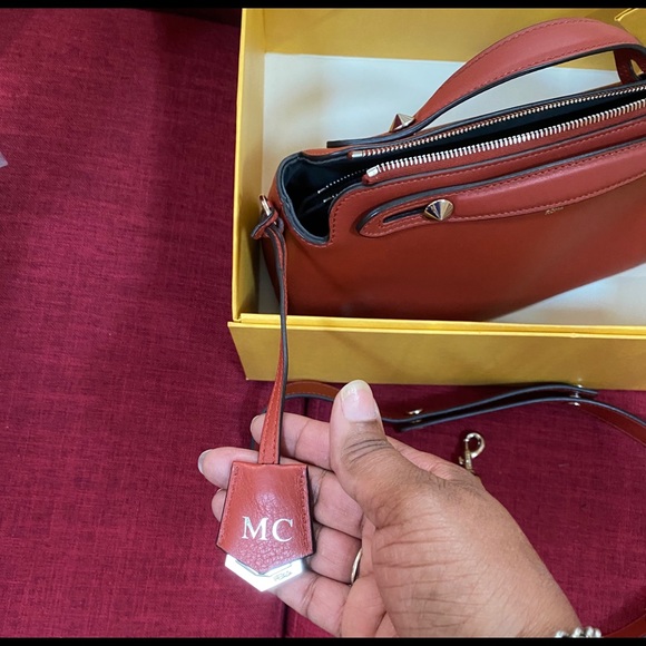 FENDI 💯Authentic - Picture 10 of 10